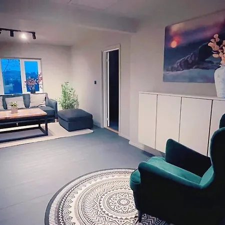 Holiday home Med 4 Soverom Og Sjoutsikt Visnes