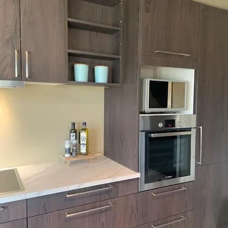 Med 4 Soverom Og Sjoutsikt *