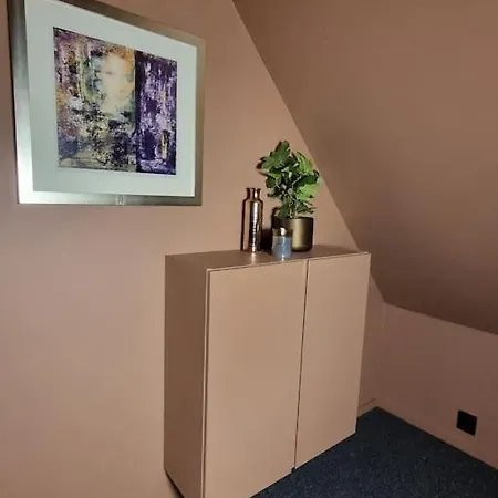 Med 4 Soverom Og Sjoutsikt Holiday home Visnes