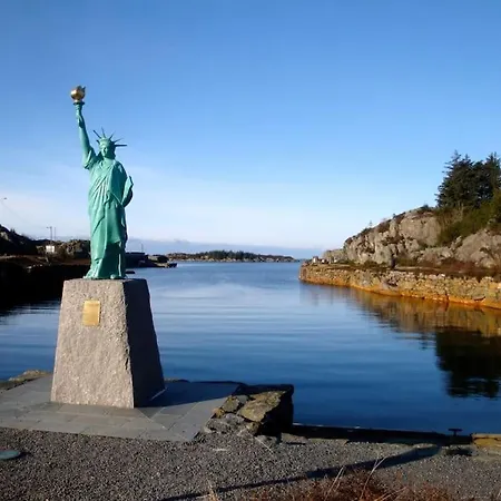 Med 4 Soverom Og Sjoutsikt Visnes