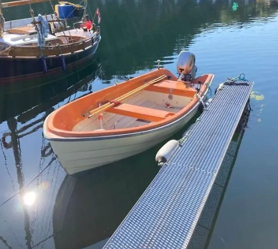 Med 4 Soverom Og Sjoutsikt * Visnes