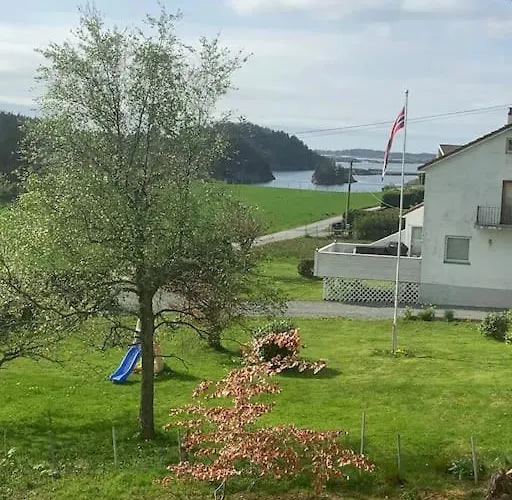 Med 4 Soverom Og Sjoutsikt Σπίτι διακοπών